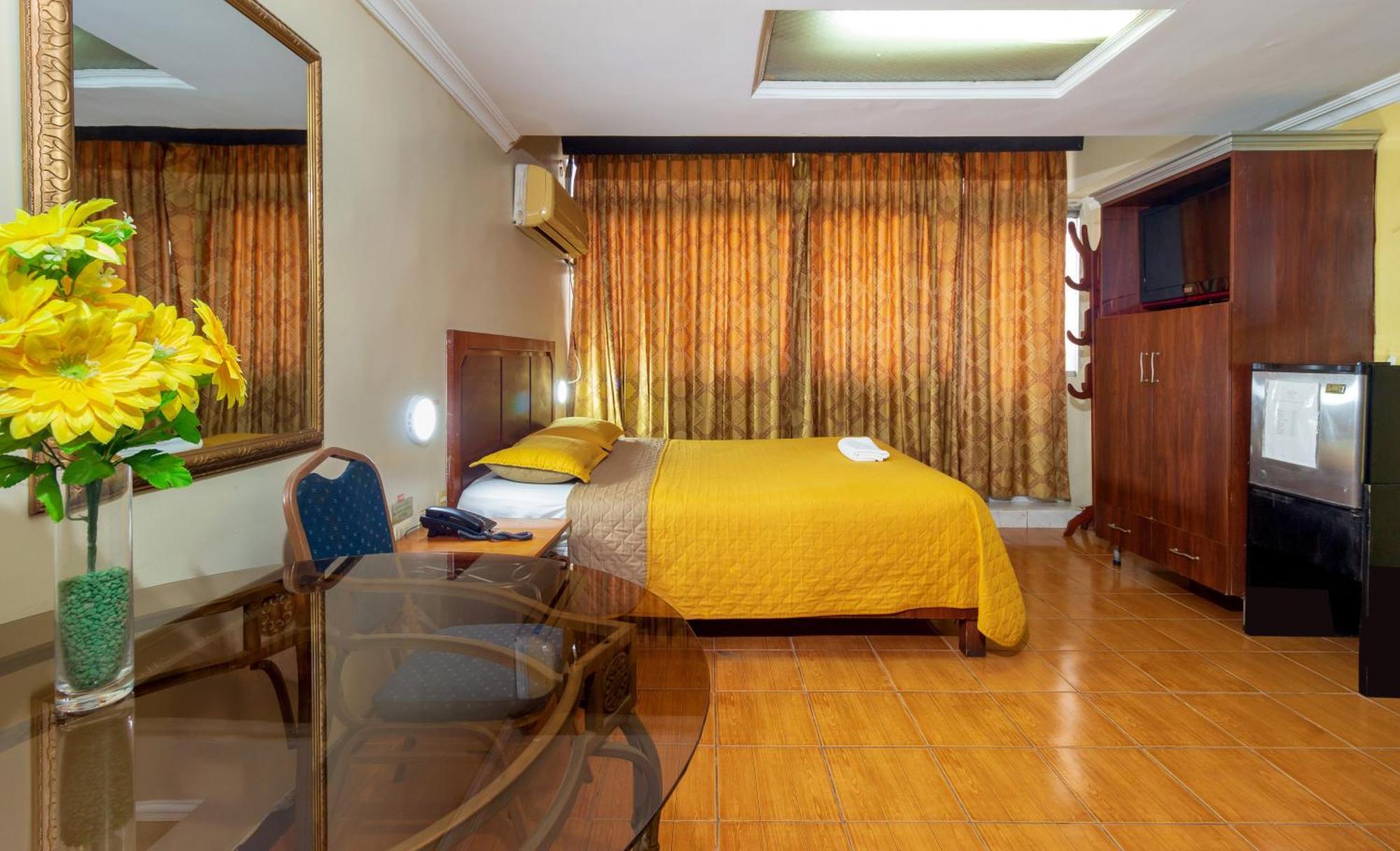 Hotel Malecon Inn Γκουαγιακίλ Εξωτερικό φωτογραφία