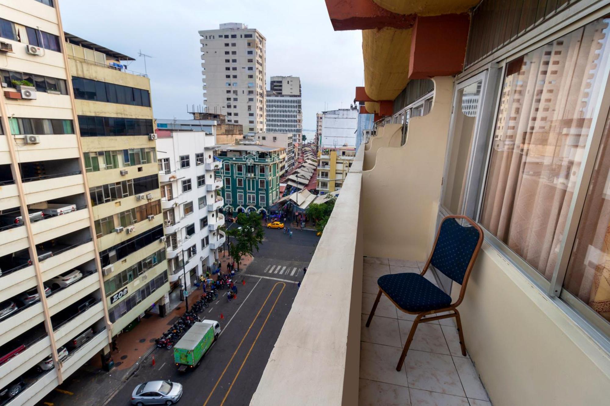 Hotel Malecon Inn Γκουαγιακίλ Εξωτερικό φωτογραφία