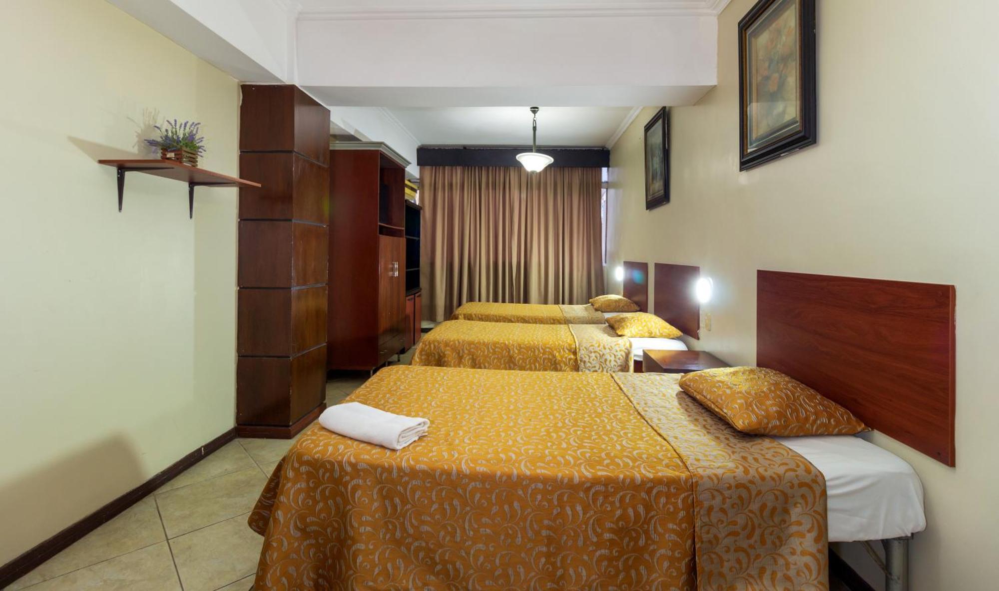 Hotel Malecon Inn Γκουαγιακίλ Εξωτερικό φωτογραφία
